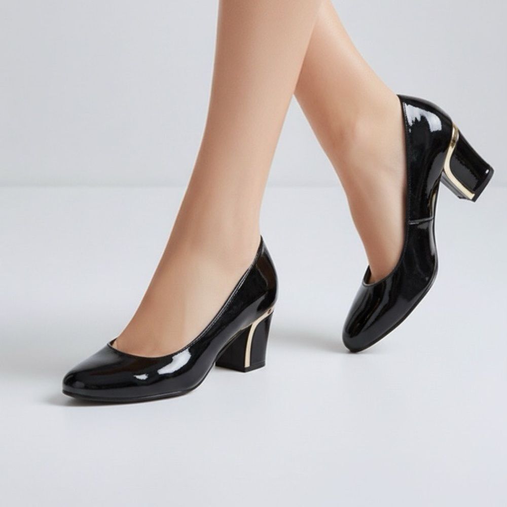 Soft Style Deanna Black Patent Block Heel Pumps Size 7.5 Comfort
